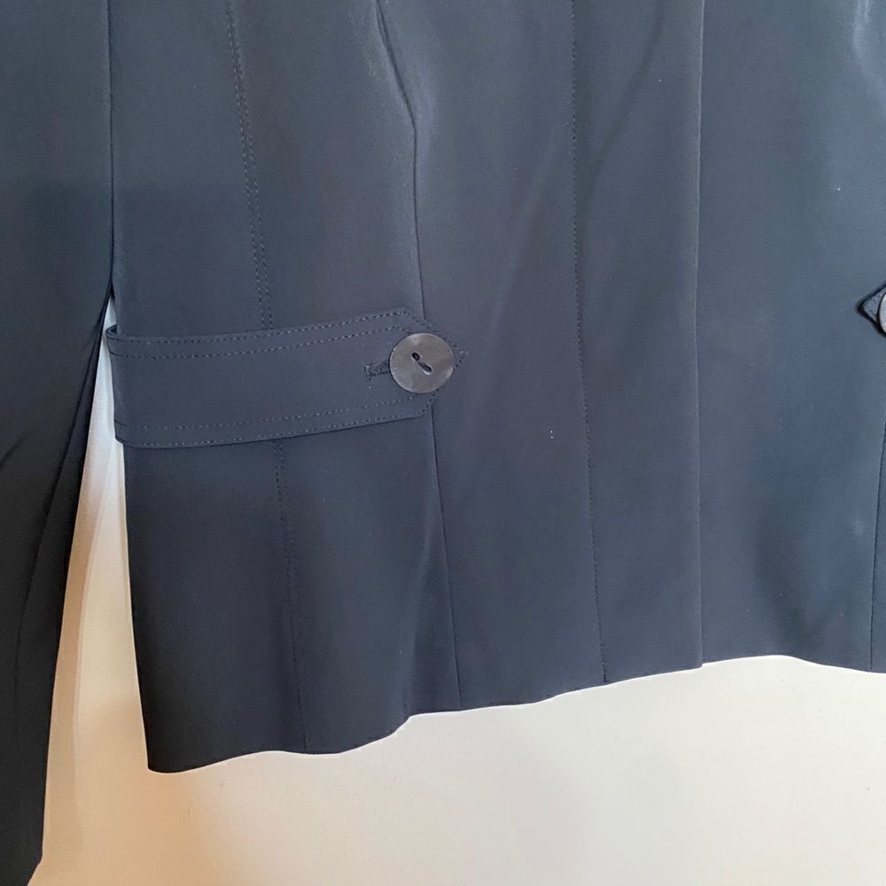 Zenobia Black Hidden Button Jacket - Picture 3 of 8